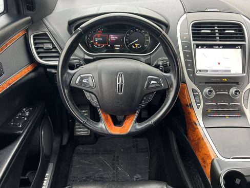 Used 2018 Lincoln MKX Reserve image 15