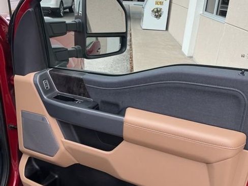 Used 2023 Ford F250 Lariat w/ Chrome Package image 9