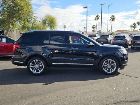 Used 2019 Ford Explorer Limited w/ Ford Safe & Smart Package image 4