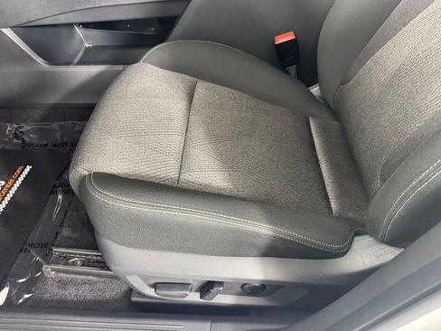 Used 2024 Nissan Rogue SV FWD image 14
