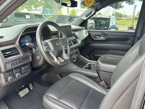 Used 2024 Chevrolet Tahoe Z71 w/ Z71 Off-Road Package AWD/4WD image 14