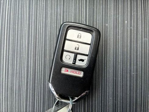 Used 2019 Honda Pilot Elite image 48