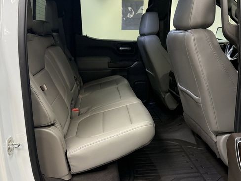 Used 2019 GMC Sierra 1500 SLT w/ SLT Premium Package image 18