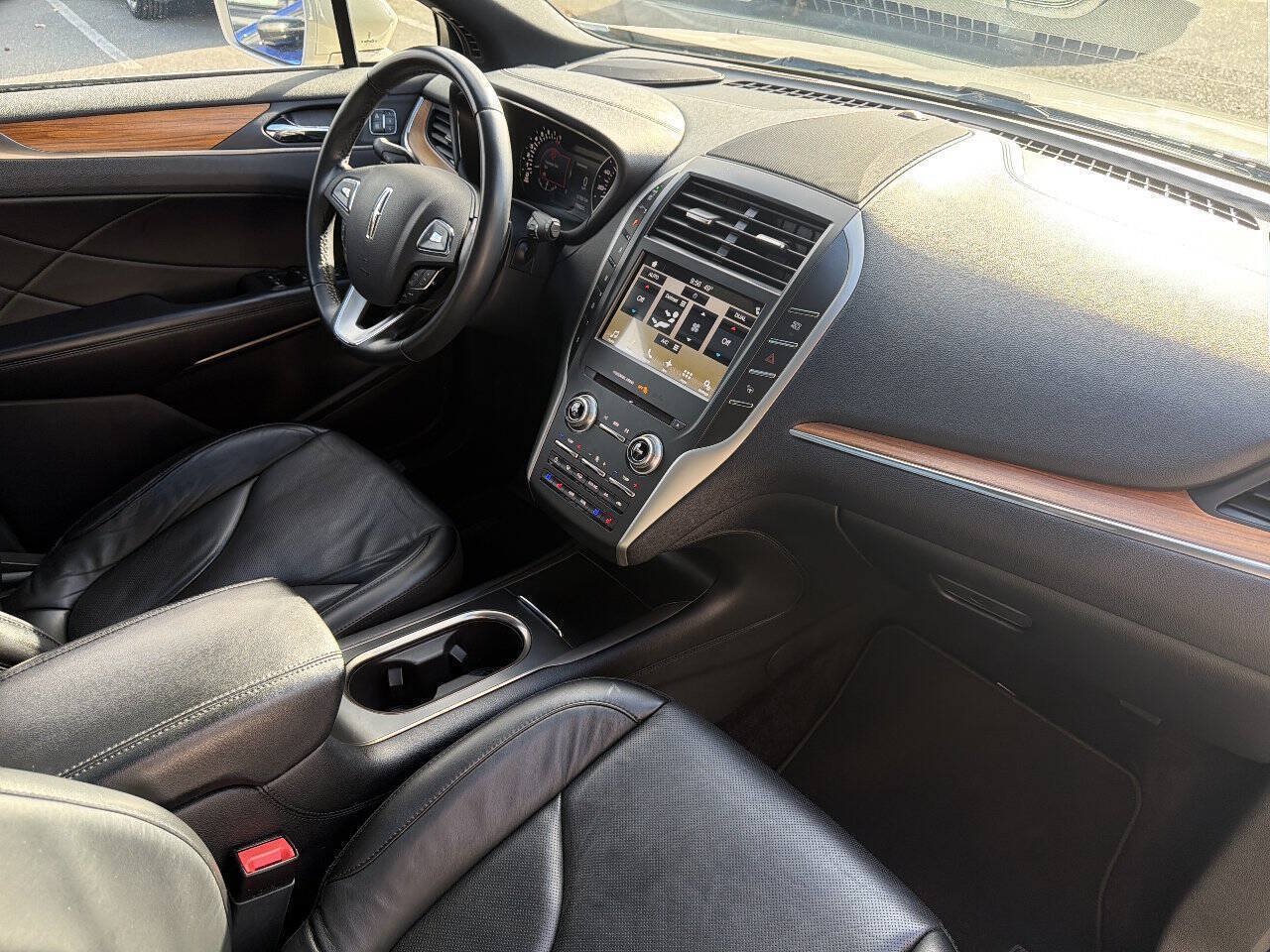 Used 2018 Lincoln MKC Reserve AWD/4WD image 18
