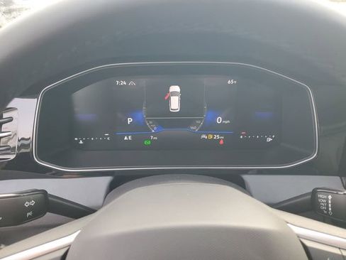 New 2026 Volkswagen Jetta SE FWD image 21