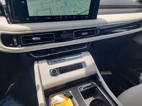 New 2026 Lincoln Aviator Reserve AWD/4WD image 63