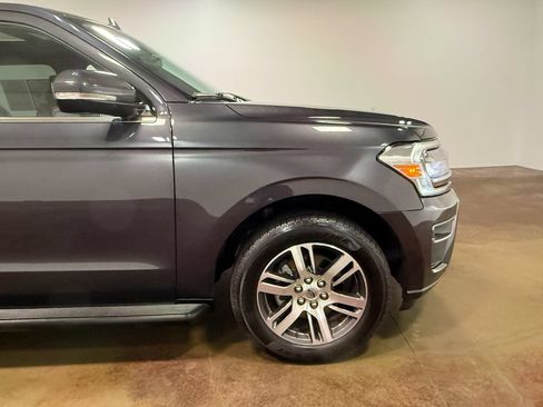 Used 2024 Ford Expedition Limited AWD/4WD image 31