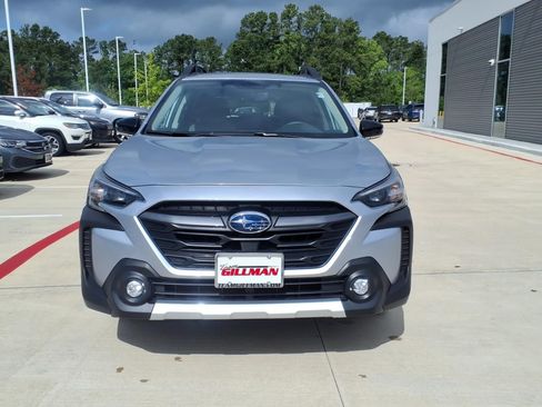 Used 2025 Subaru Outback Limited image 3