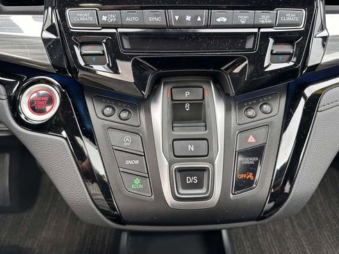 Used 2023 Honda Odyssey Elite image 25