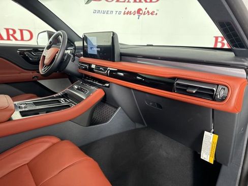 New 2025 Lincoln Aviator Reserve w/ Equipment Group 201A image 20