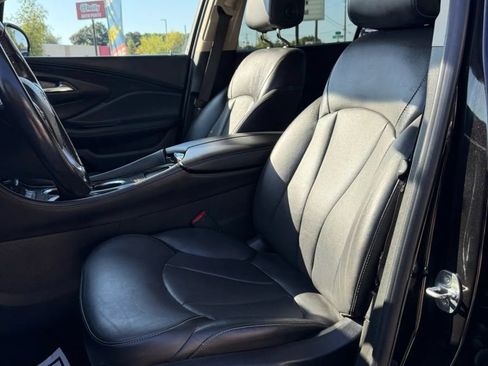 Used 2017 Buick Envision Essence AWD/4WD image 10