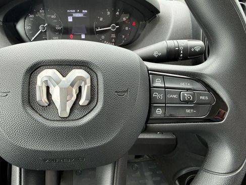 Used 2023 RAM ProMaster 2500 FWD image 26