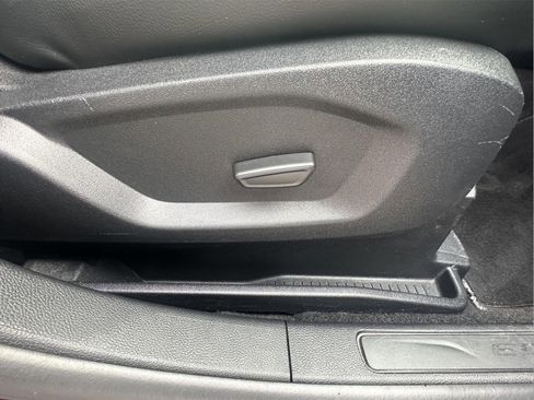 Used 2024 Ford Edge SEL image 34