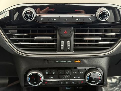 Certified 2022 Ford Escape SEL image 11