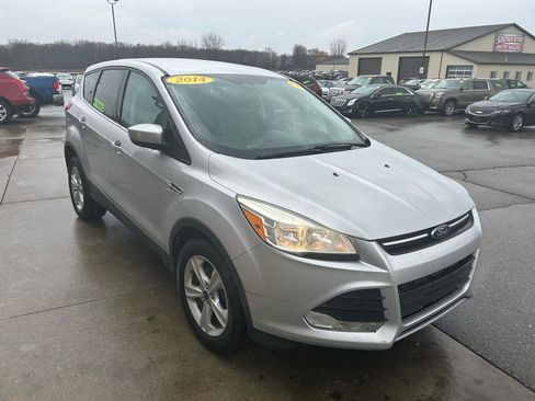 Used 2014 Ford Escape SE image 3