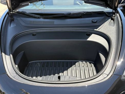 Used 2023 Tesla Model 3 Standard Range RWD image 14