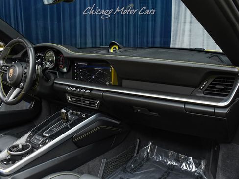 Used 2023 Porsche 911 Cabriolet image 29