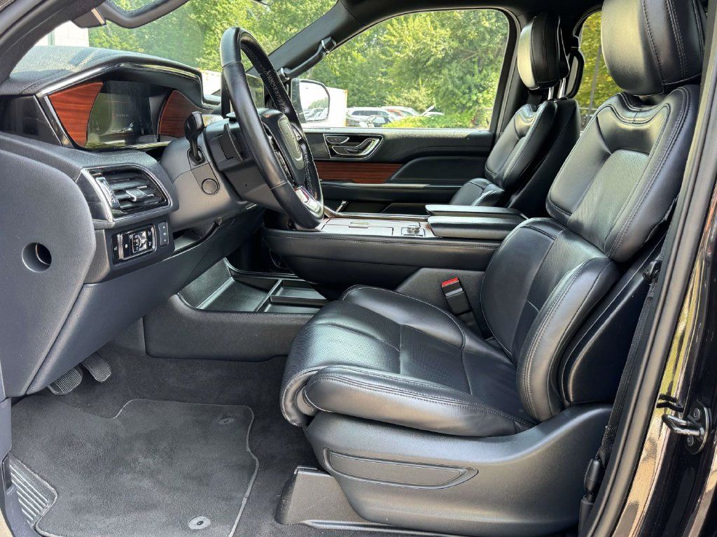 Used 2024 Lincoln Navigator L 4WD image 21