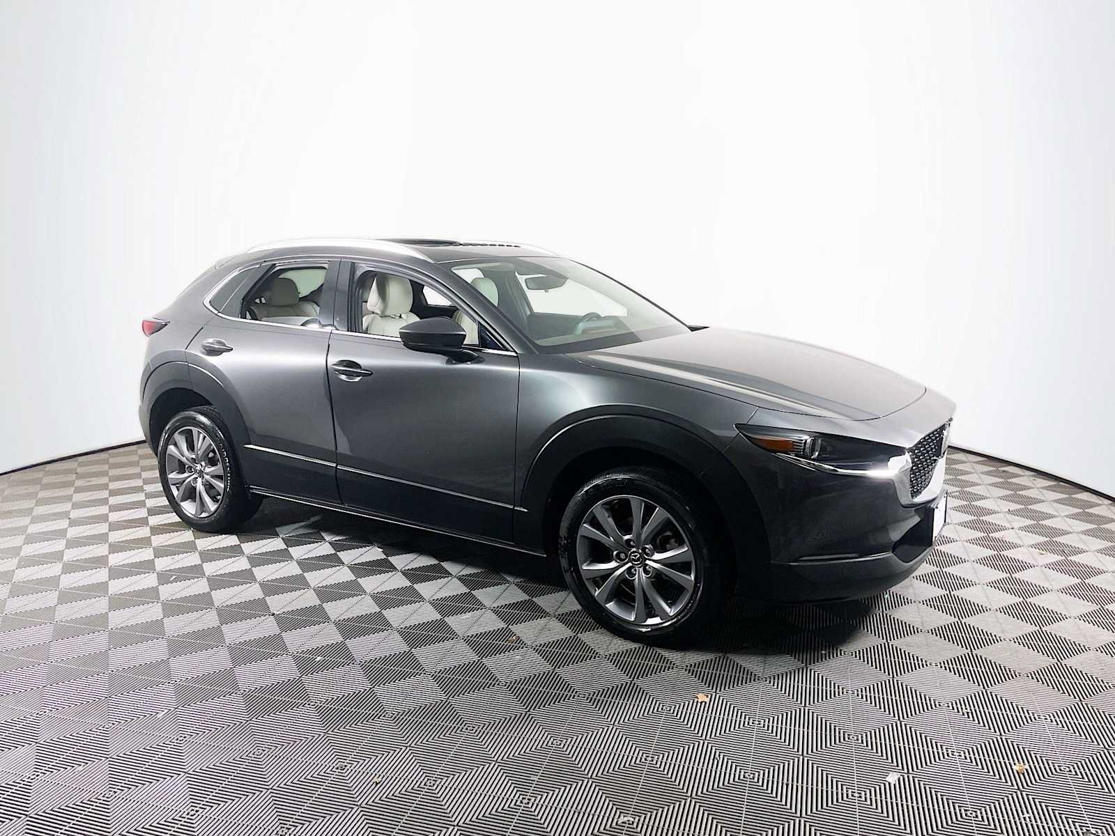 Used 2023 MAZDA CX-30 AWD 2.5 S w/ Premium Package image 3