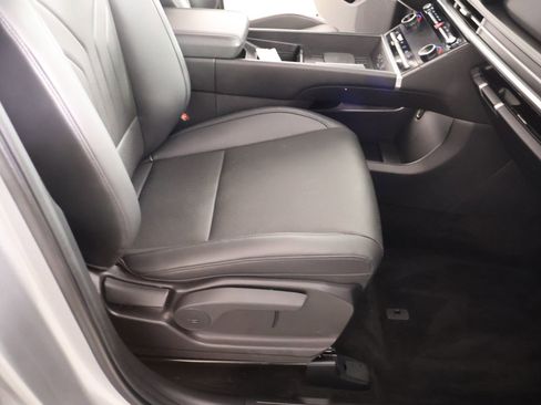 Used 2025 Hyundai Santa Fe XRT image 15