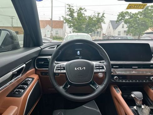 Certified 2025 Kia Telluride EX X-Line AWD/4WD image 13