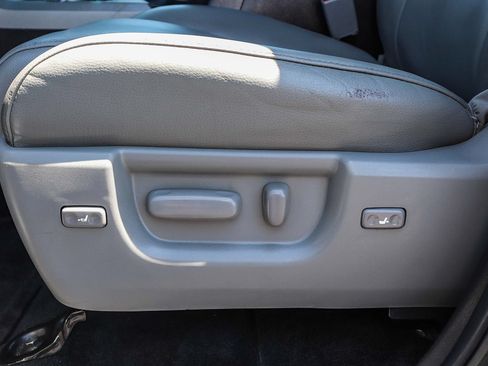 Used 2016 Toyota Sequoia Limited w/ Safety & Convenience Package AWD/4WD image 28