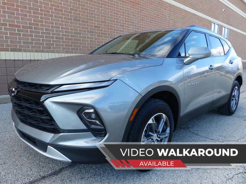 Used 2025 Chevrolet Blazer LT w/ Convenience Package image 1