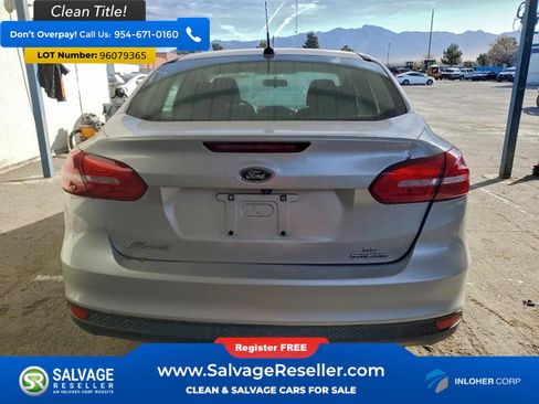 Used 2015 Ford Focus SE image 8