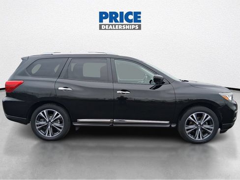 Used 2020 Nissan Pathfinder Platinum AWD/4WD image 5