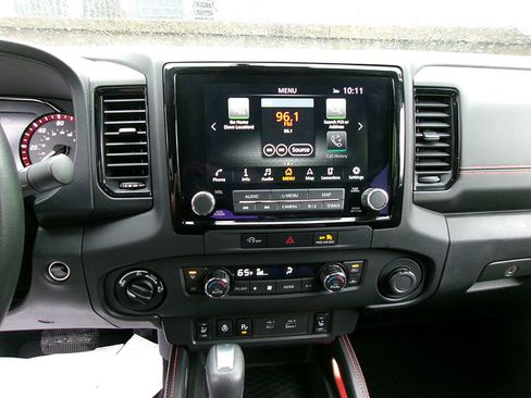 Used 2023 Nissan Frontier PRO-4X w/ Pro Convenience Package image 15