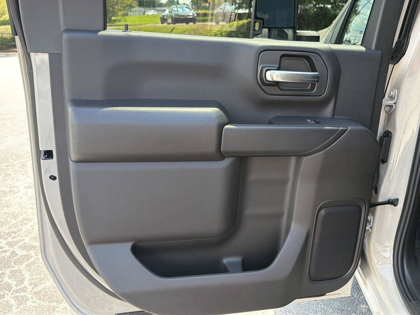 New 2026 Chevrolet Silverado 2500 Custom w/ Custom Value Package AWD/4WD image 17
