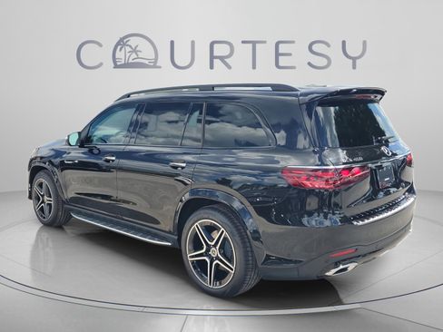 Certified 2026 Mercedes-Benz GLS 450 4MATIC image 3