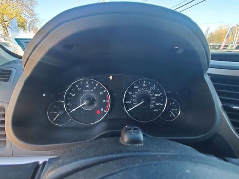 Used 2011 Subaru Outback 2.5i Premium image 7