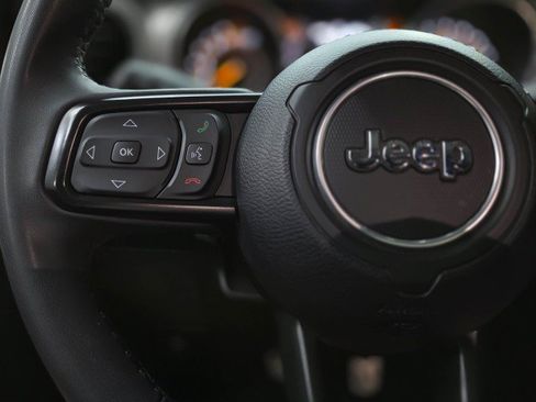 Used 2023 Jeep Gladiator Sport AWD/4WD image 20