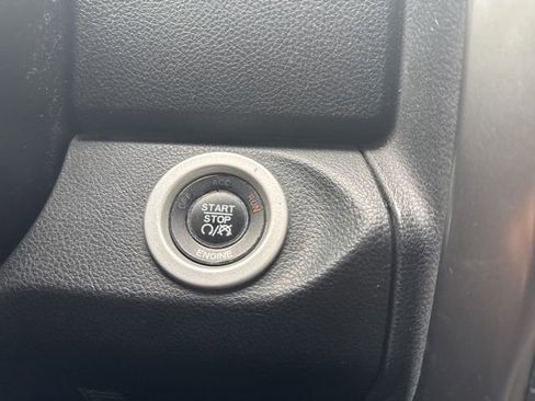 Used 2016 RAM 1500 Limited image 7