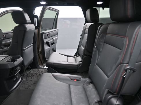Used 2025 Toyota Sequoia TRD Pro AWD/4WD image 16