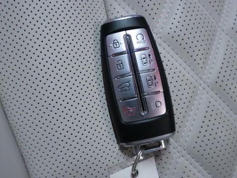 Used 2023 Genesis GV80 3.5T w/ Prestige Package AWD/4WD image 26
