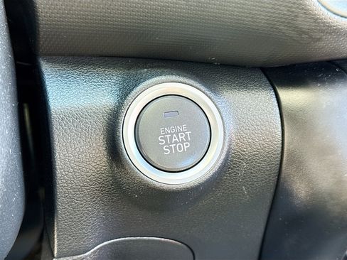 Used 2023 Hyundai Kona SEL image 9