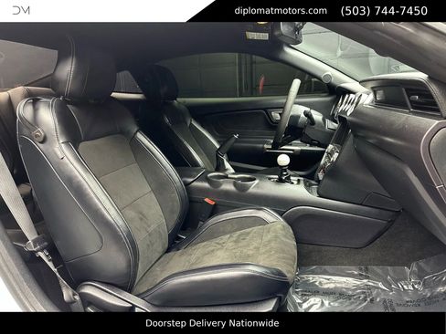 Used 2016 Ford Mustang Shelby GT350 w/ Technology Package image 20