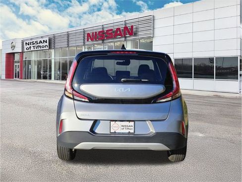Used 2024 Kia Soul LX w/ Option Group 015 FWD image 5