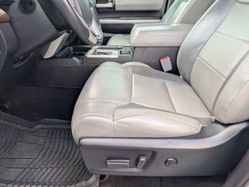 Used 2020 Toyota Tundra Limited w/ TRD Off-Road Package AWD/4WD image 9