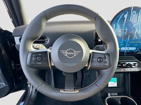 New 2026 MINI Cooper 4-Door Hardtop FWD image 7