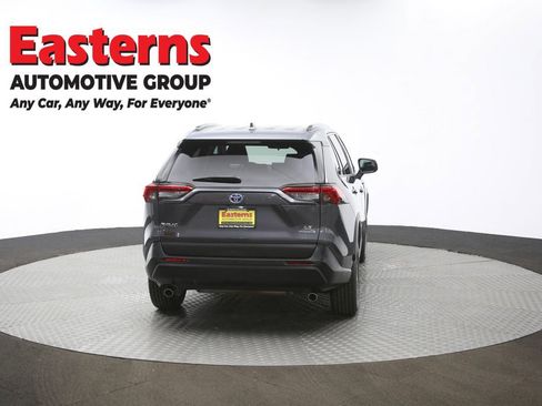 Used 2021 Toyota RAV4 LE image 37