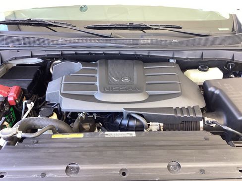 Used 2024 Nissan Titan SV w/ Accessory Utility Package image 21