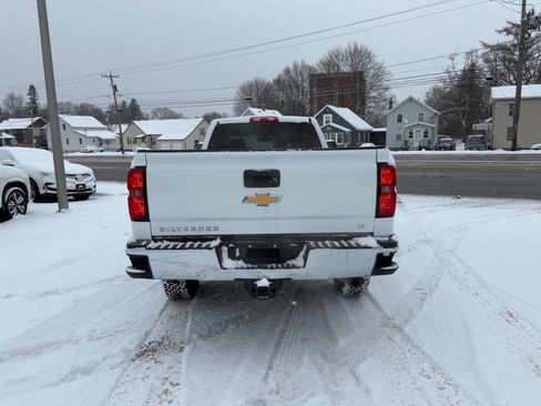 Used 2019 Chevrolet Silverado 2500 LT w/ LT Convenience Package image 4