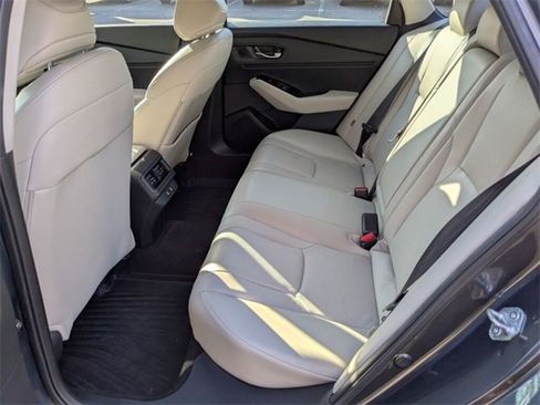 Certified 2023 Honda Accord Touring image 32
