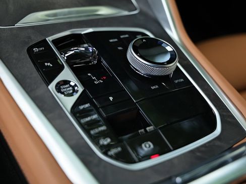 New 2027 BMW X6 M60i AWD/4WD image 43