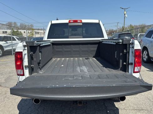 Used 2019 RAM 1500 Big Horn w/ Rambox Value Package image 24