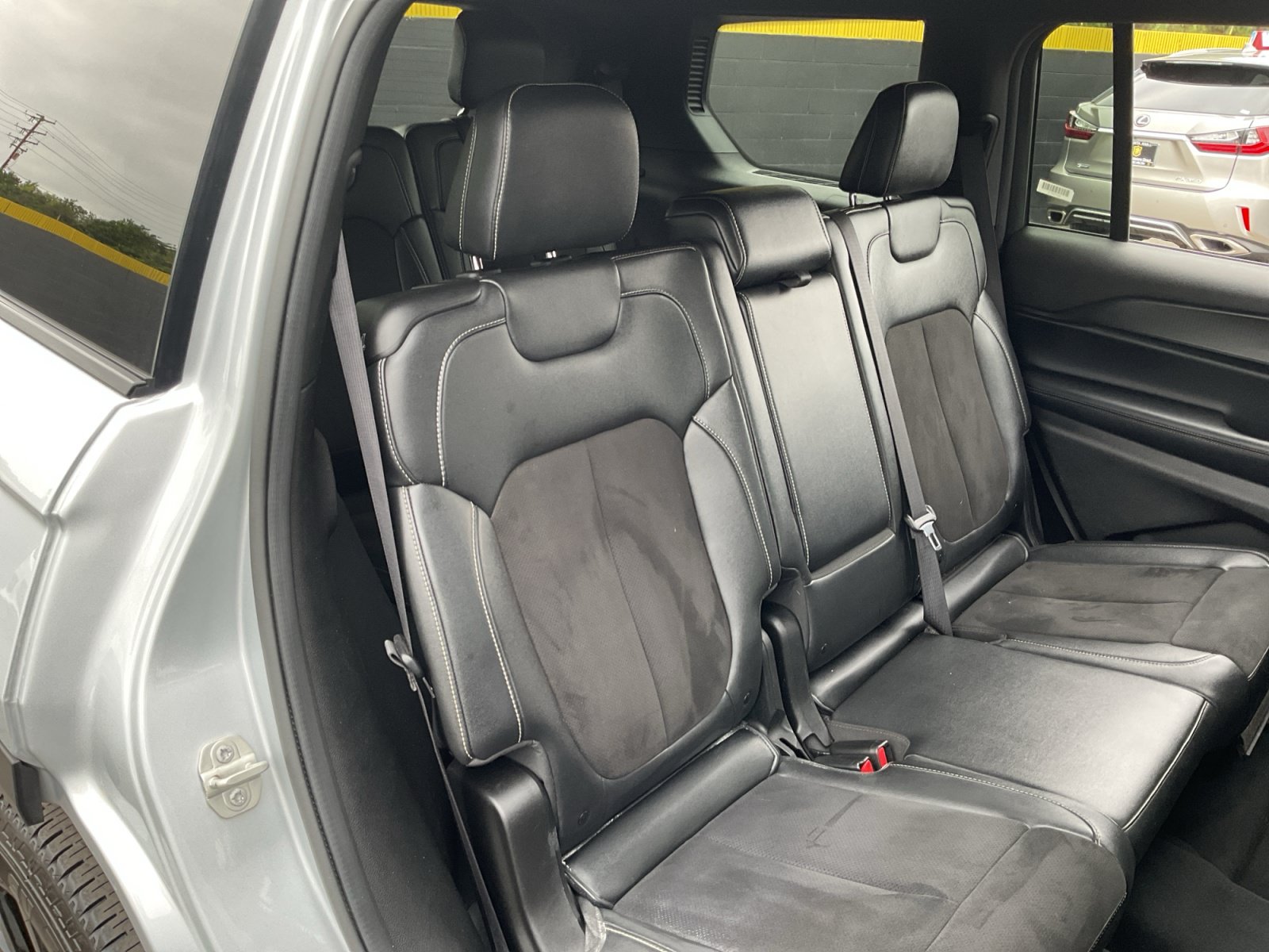 Used 2024 Jeep Grand Cherokee L Laredo AWD/4WD image 26