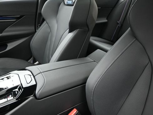 New 2026 BMW M5 w/ Executive Package AWD/4WD image 14